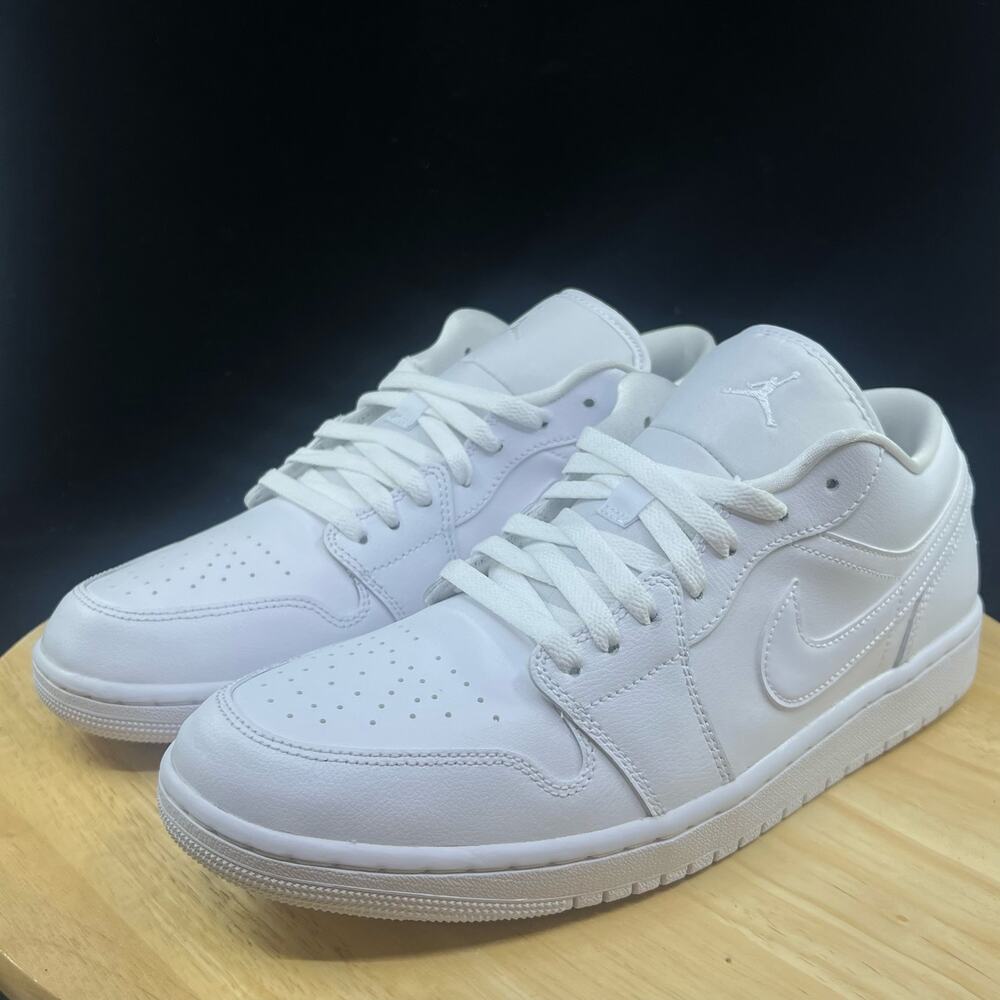 NIKE AIR JORDAN 1 LOW RETRO 1 LOW WHITE "TRIPLE WHITE" SZ 8.5 Wmns [DV0990-111] - Picture 2 of 9